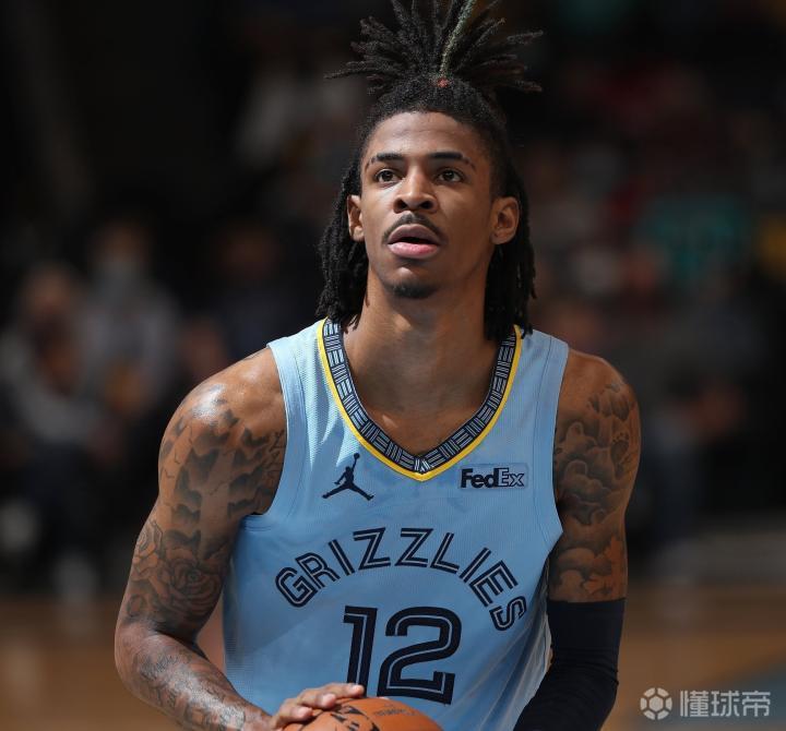 从埃因霍温关键时刻更衣室发声到犹他爵士围绕欧超杯止住颓势，加时末段莱比锡状态回暖的简单介绍